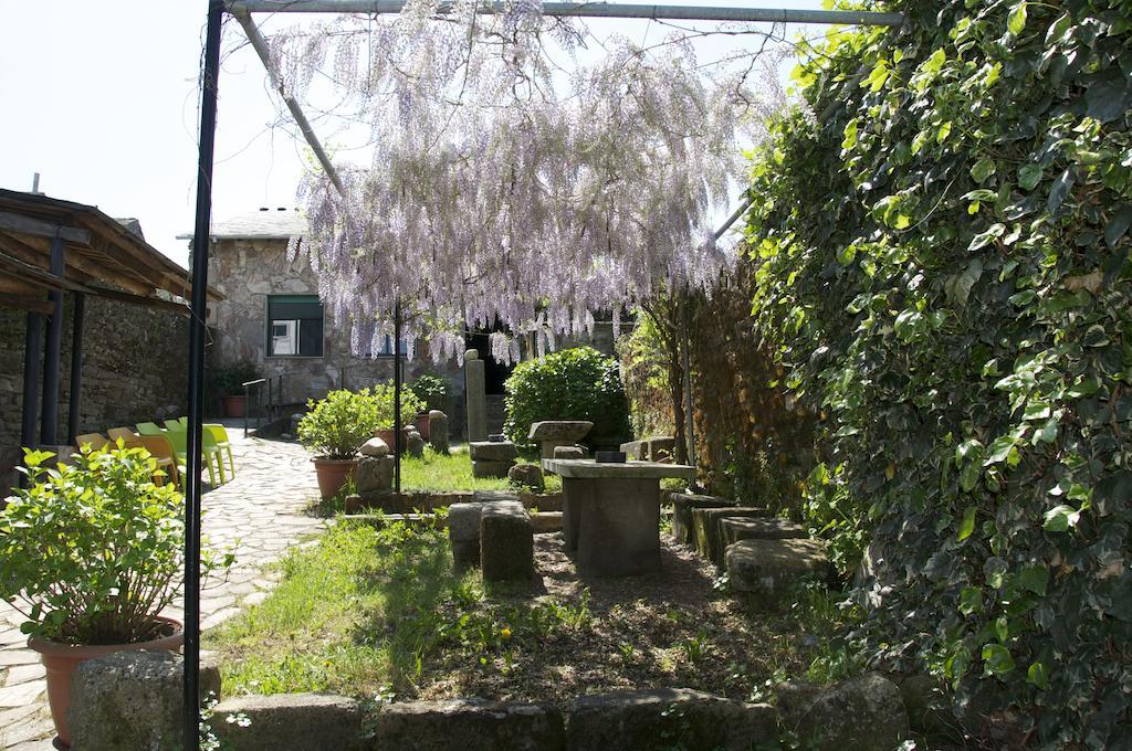 Albergue Los Blasones ซาร์เรีย ภายนอก รูปภาพ