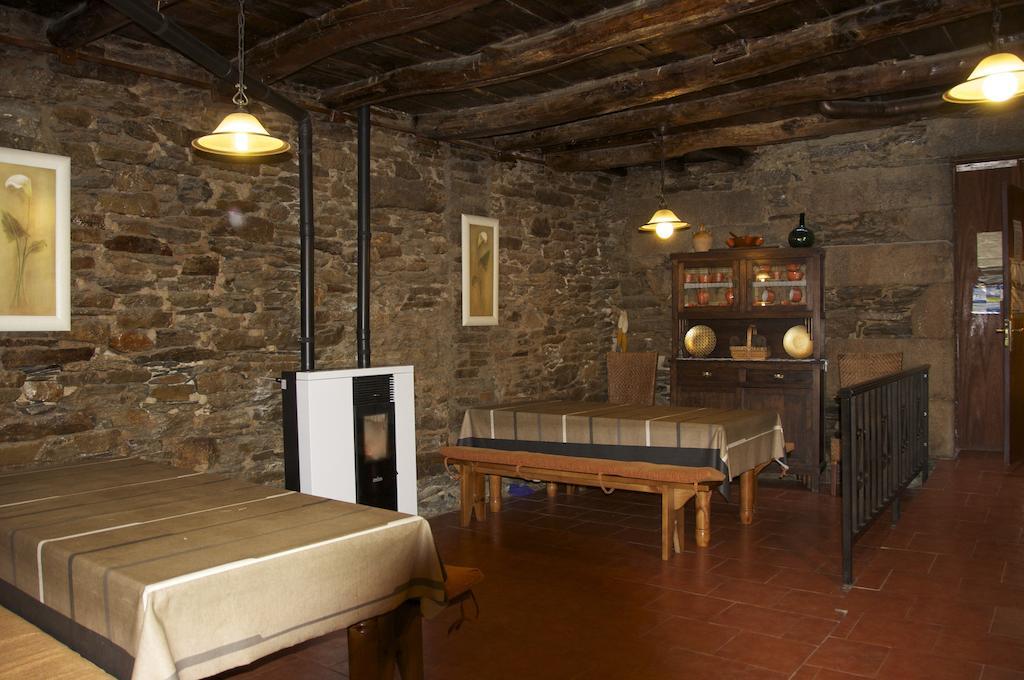 Albergue Los Blasones ซาร์เรีย ภายนอก รูปภาพ