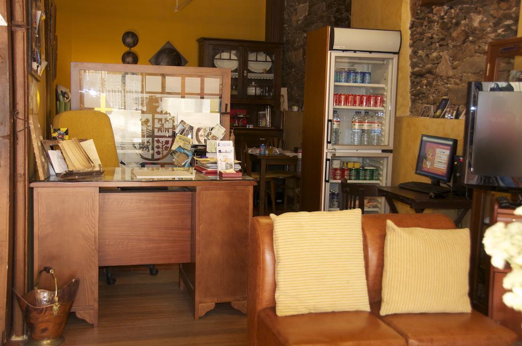 Albergue Los Blasones ซาร์เรีย ภายนอก รูปภาพ